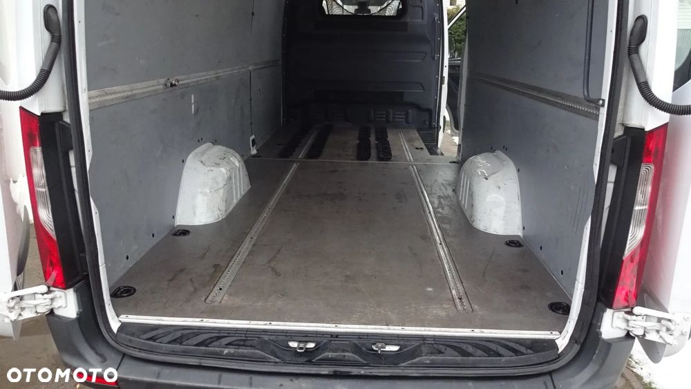 Mercedes-Benz SPRINTER - 11