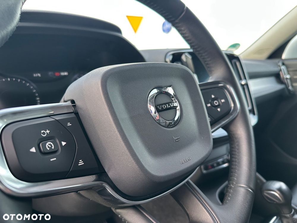 Volvo XC 40 T3 Momentum - 13