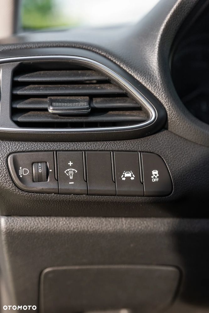 Hyundai i30 - 13