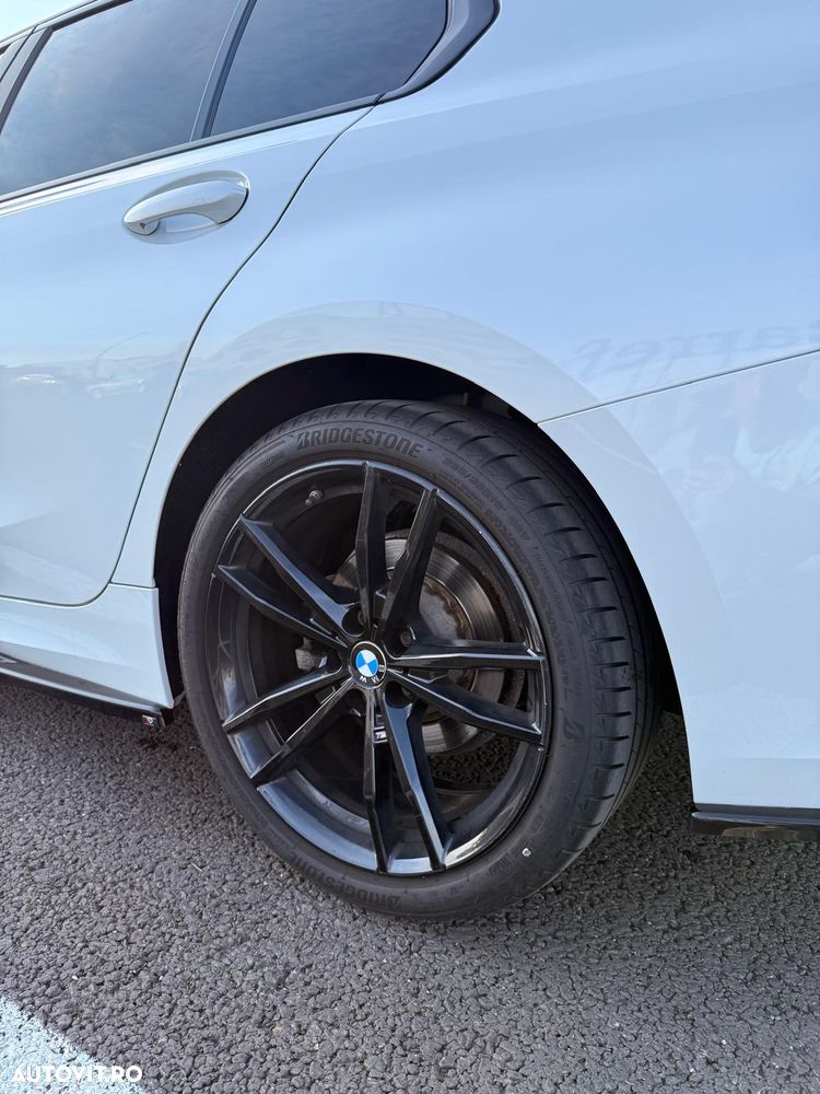 BMW Seria 3 320d xDrive AT - 9