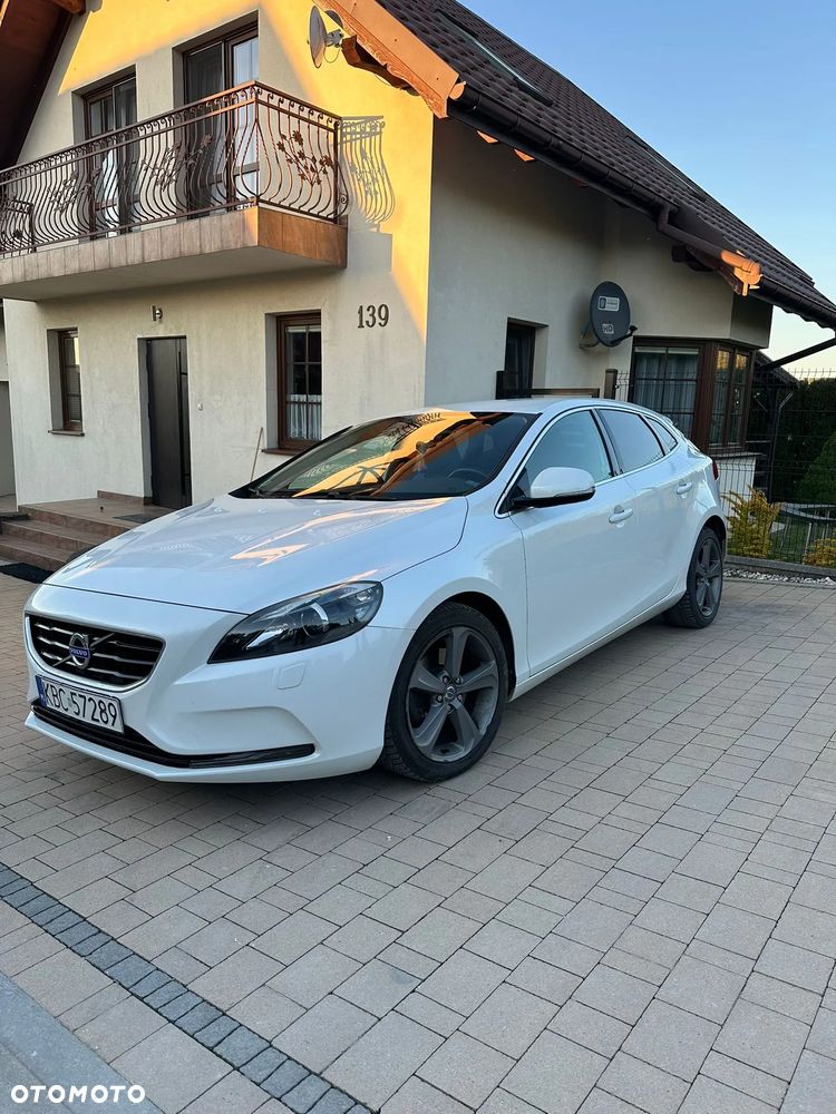 Volvo V40 T3 Summum - 3