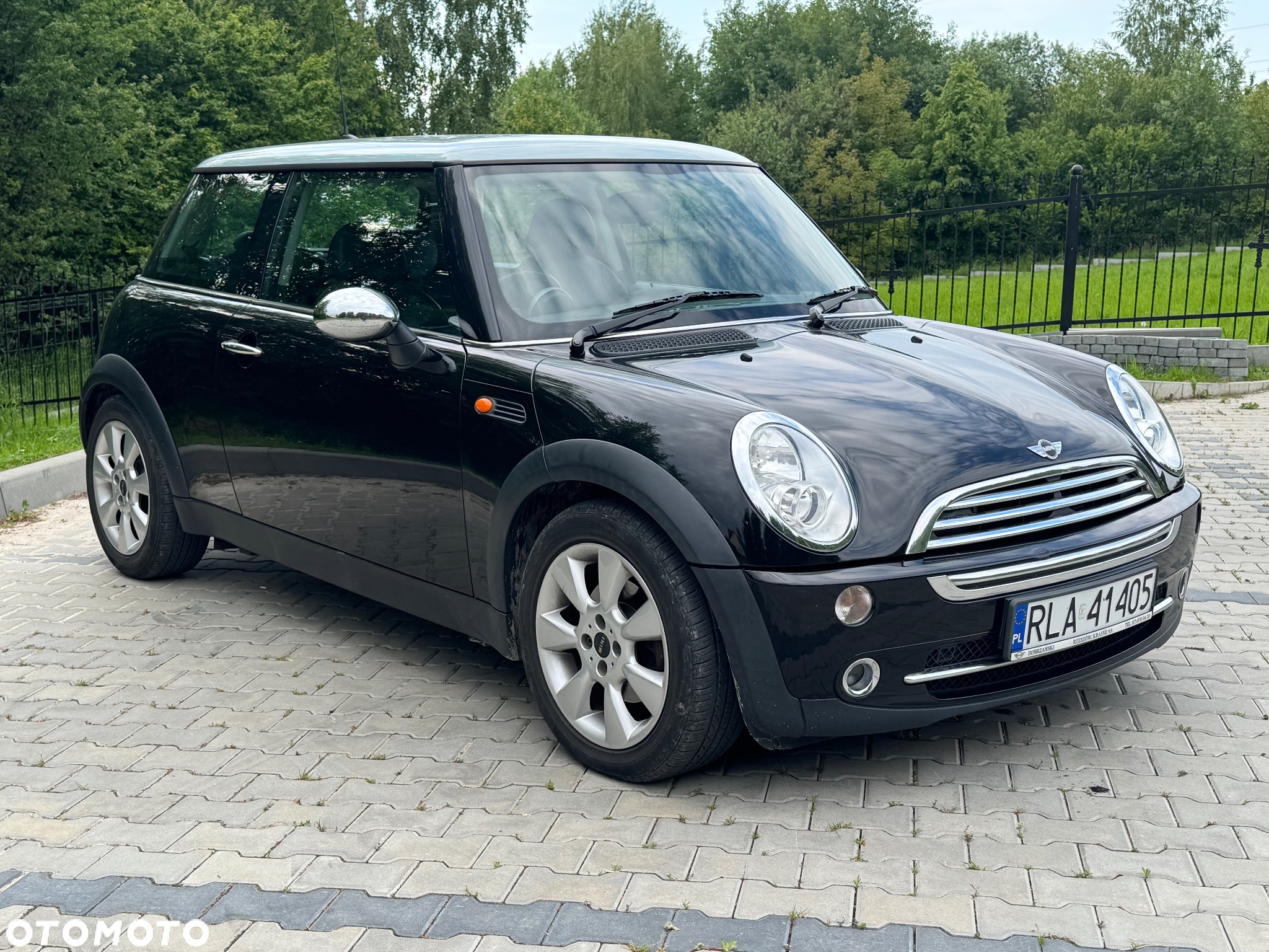 MINI Cooper Standard - 2