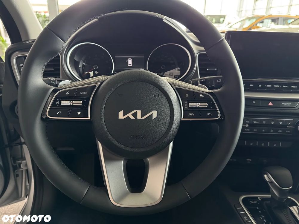 Kia Ceed 1.5 T-GDI M DCT - 12