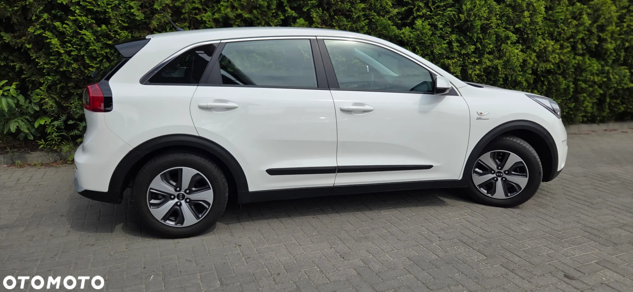 Kia Niro 1.6 GDI Hybrid M - 16