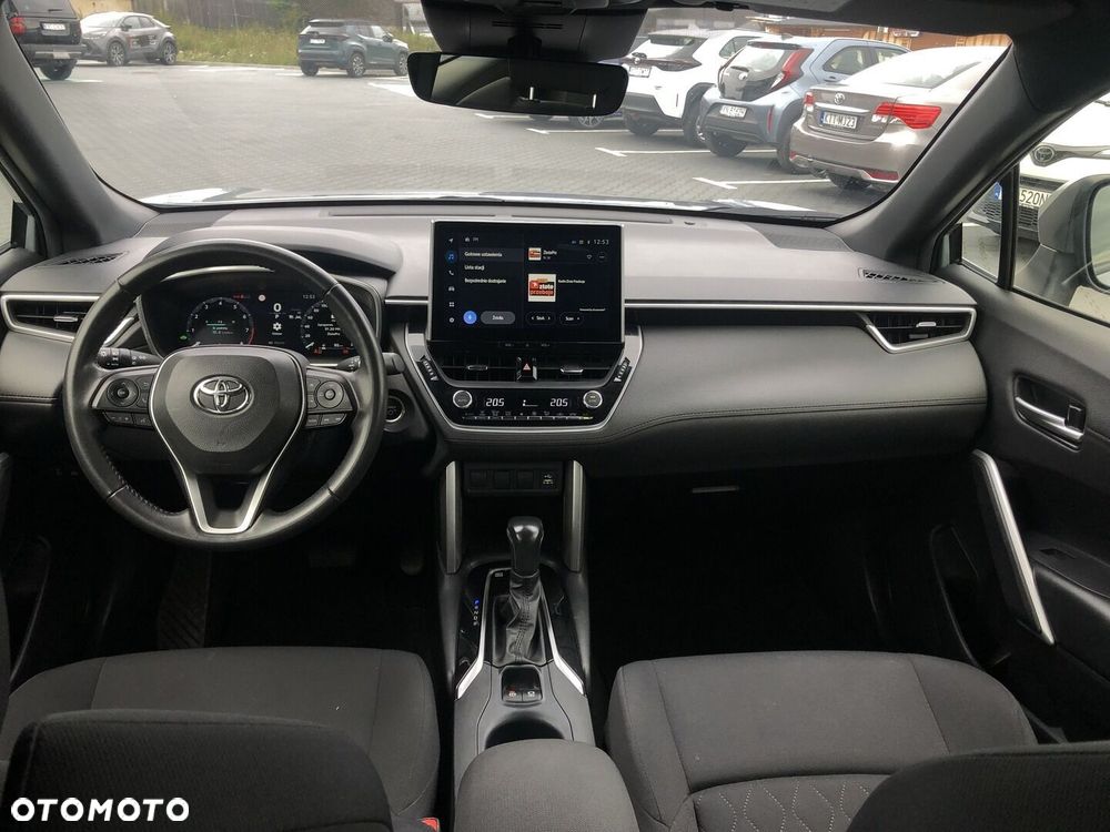 Toyota Corolla Cross - 11