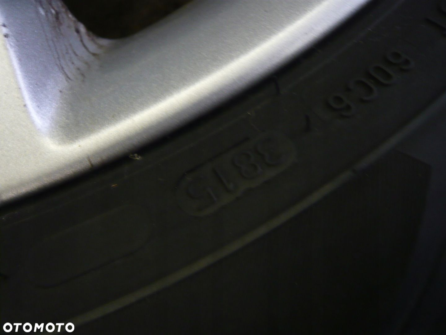 17 Ford Kuga II 5x108 Oryginał 235/55 R17 ZIMOWE - 9