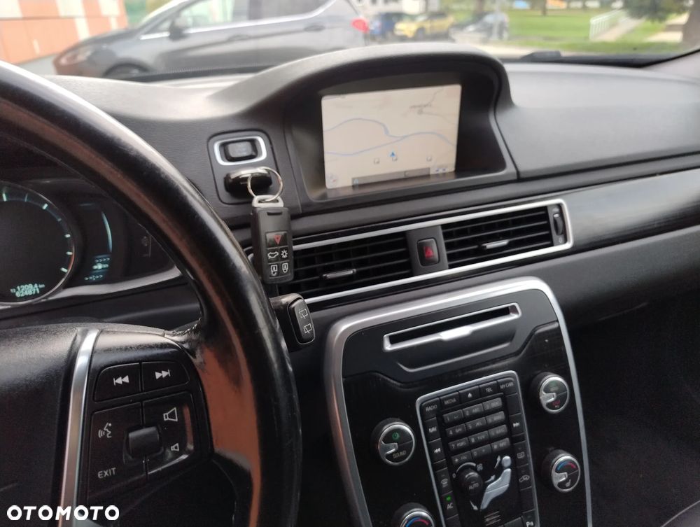 Volvo V70 D3 Momentum - 15