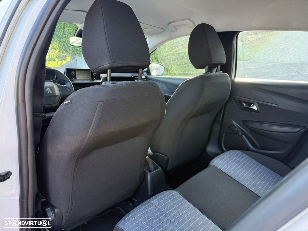 Peugeot 208 1.2 PureTech Active Pack - 16