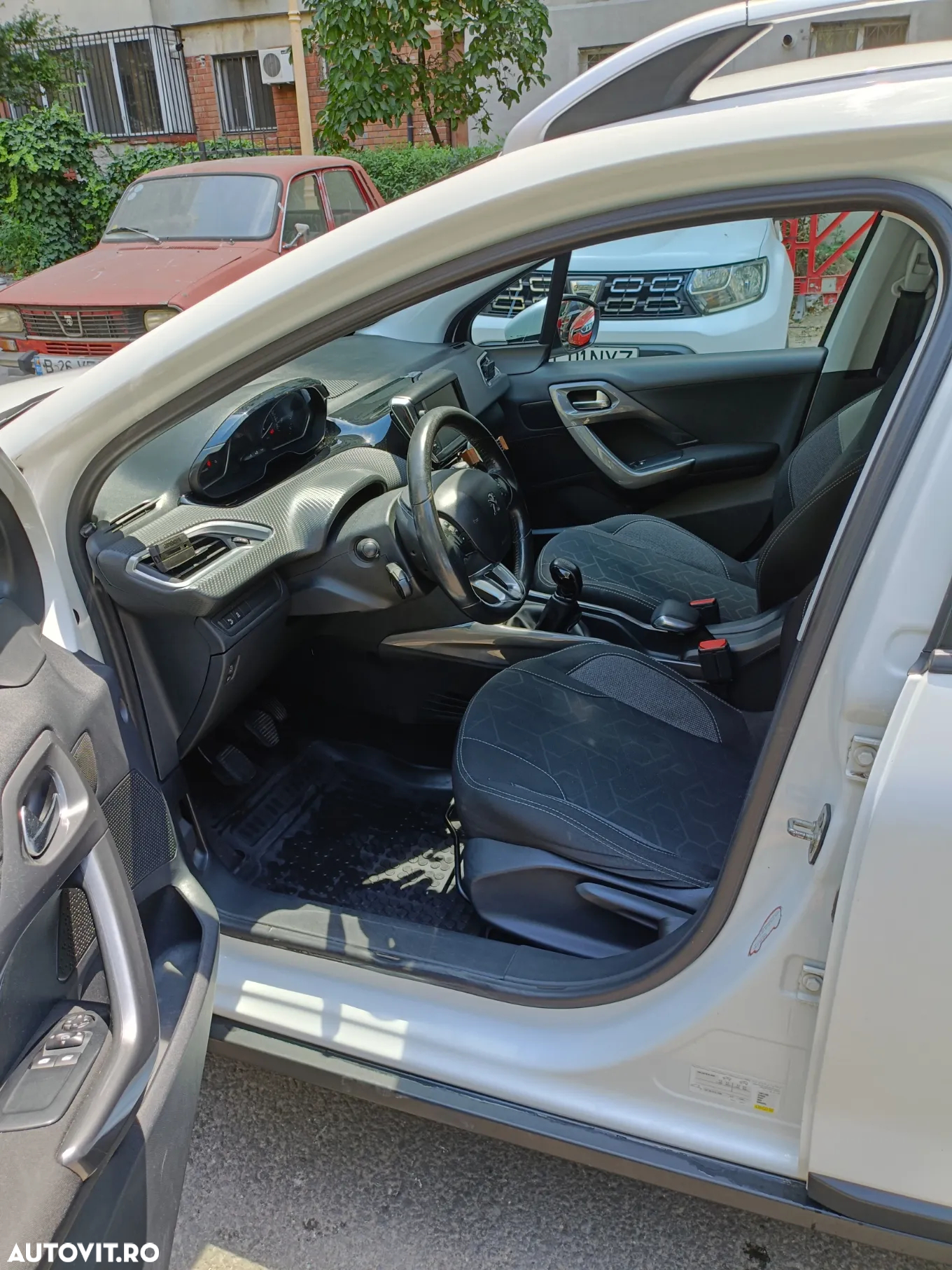 Peugeot 2008 1.6 BlueHDi FAP Active - 10