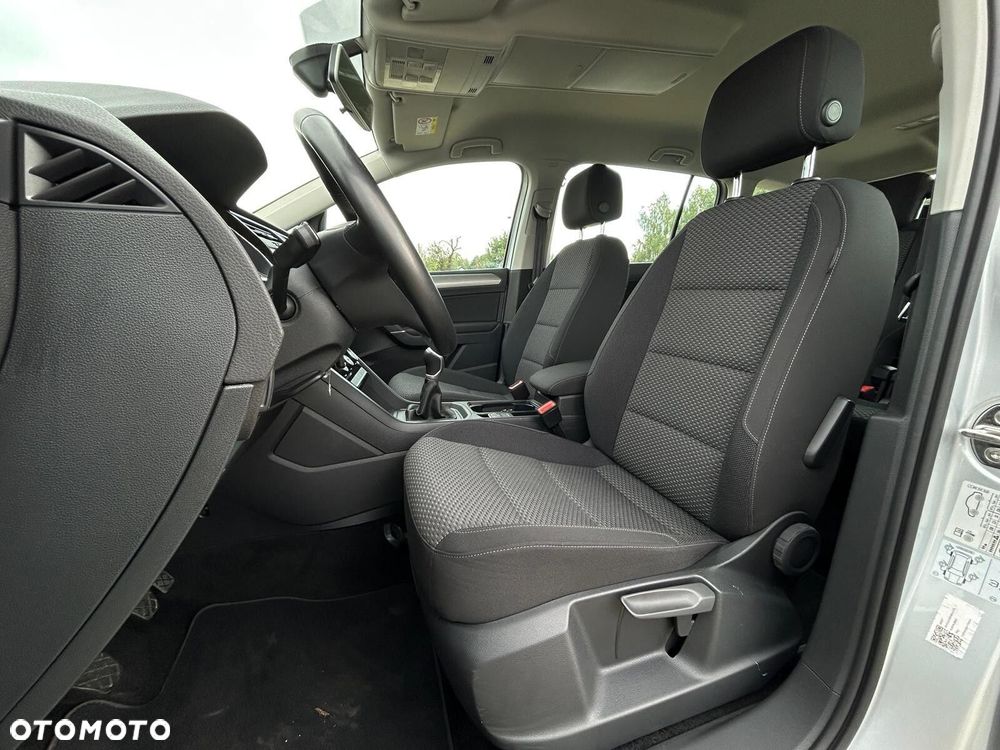 Volkswagen Touran 1.5 TSI EVO Comfortline - 9