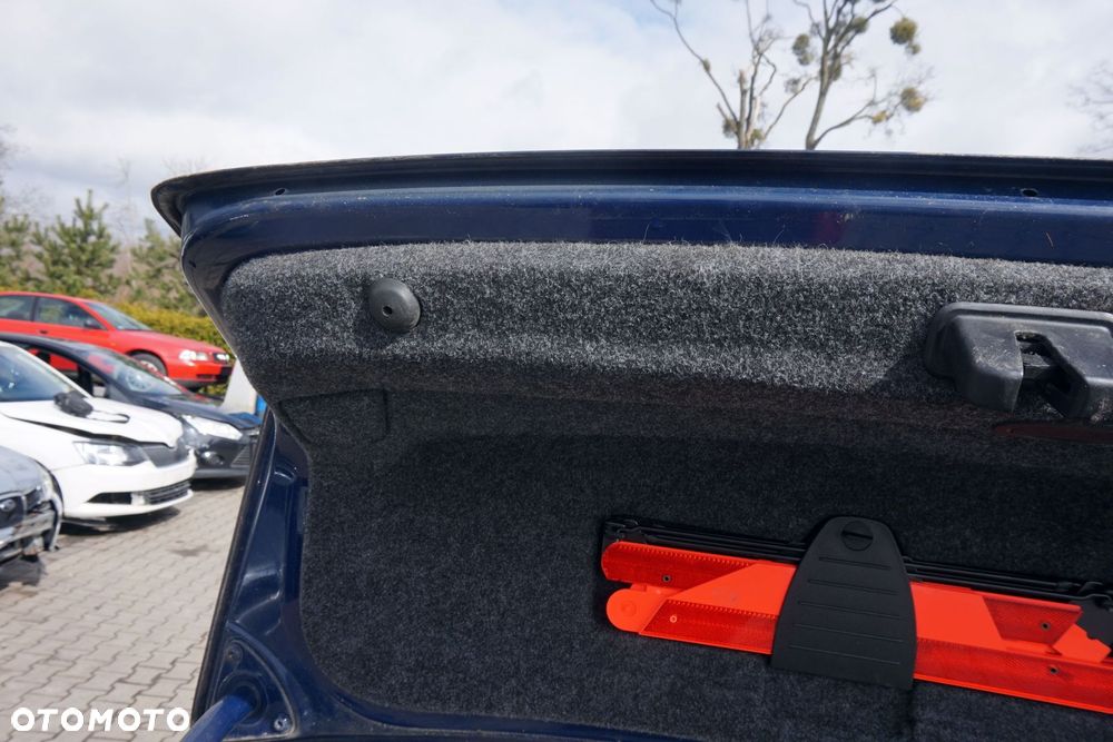 KLAPA BAGAŻNIKA TYLNA PASSAT B6 SEDAN LA5E  GRANATOWY VOLKSWAGEN 2005-2010 - 7