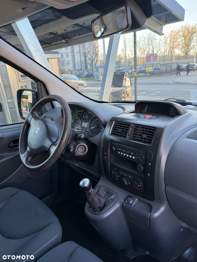Peugeot Expert - 8
