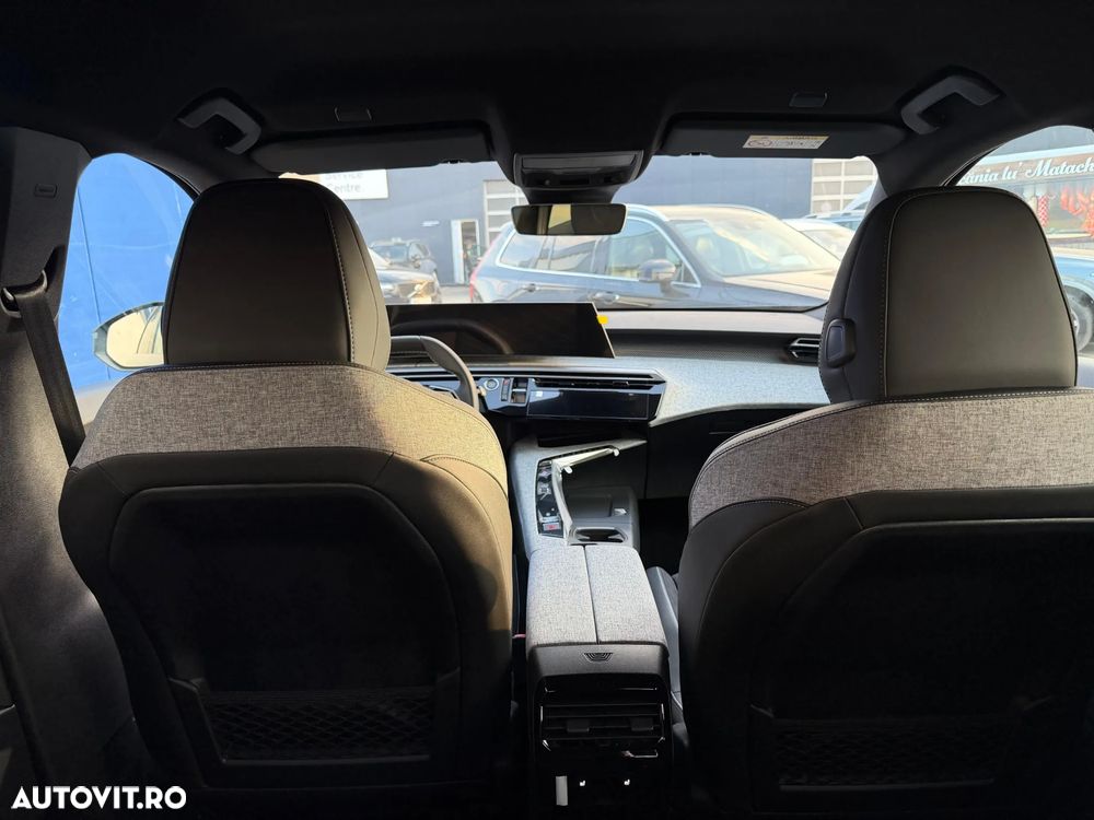 Peugeot 3008 1.2 Hybrid 145 e-DCS6 GT - 11