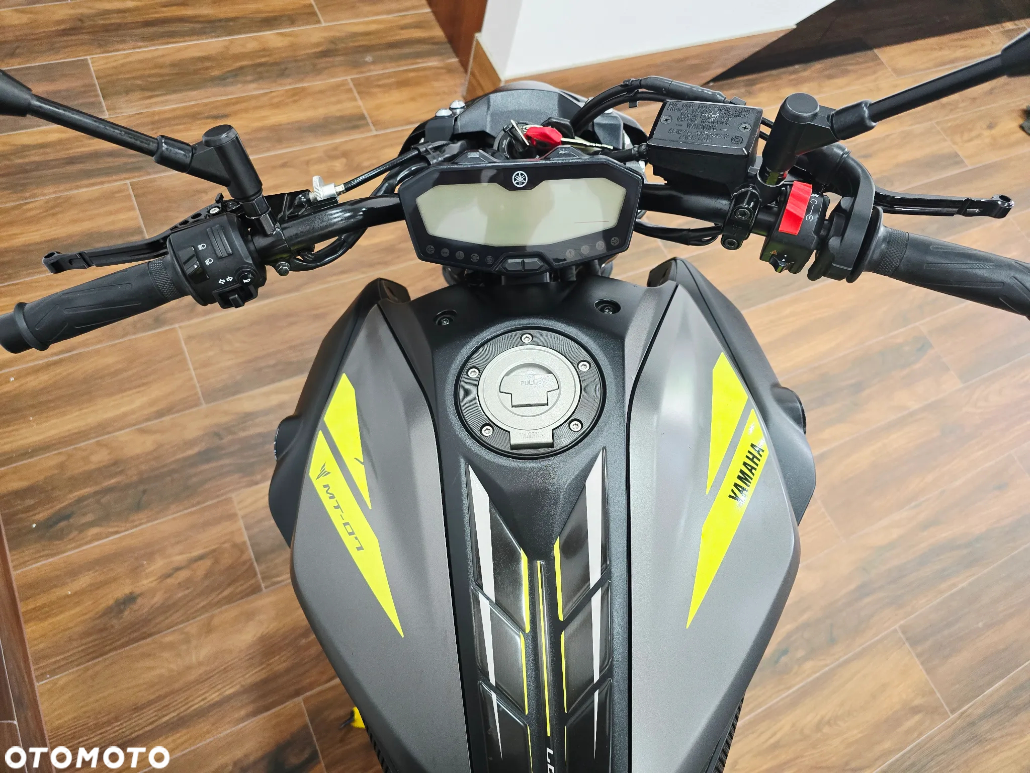 Yamaha MT - 7