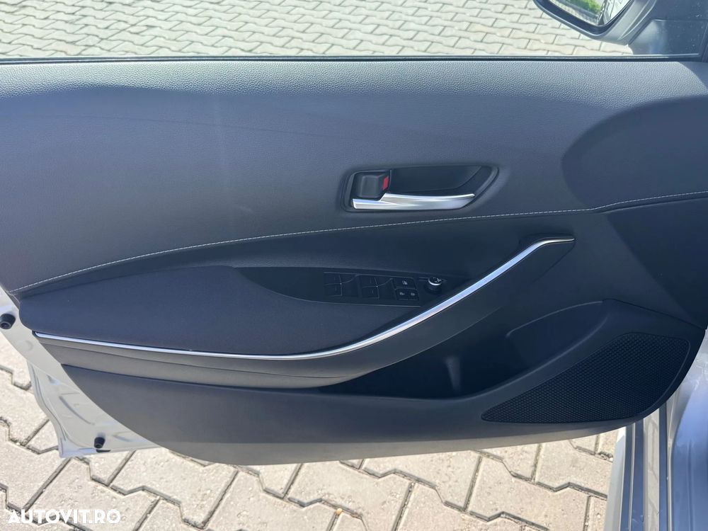Toyota Corolla 1.8 HSD Dynamic - 22