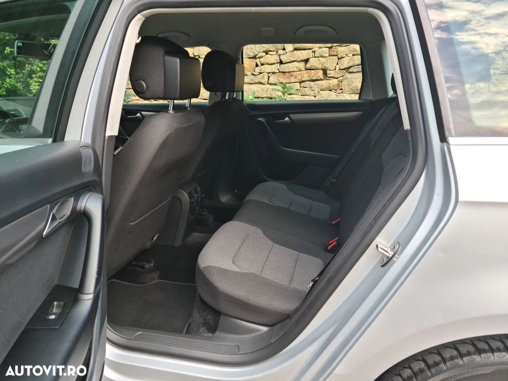Volkswagen Passat Variant 2.0 TDI DSG BlueMotion Technology Comfortline - 10