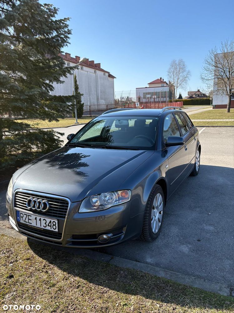 Audi A4 Avant 2.0 T FSI - 10