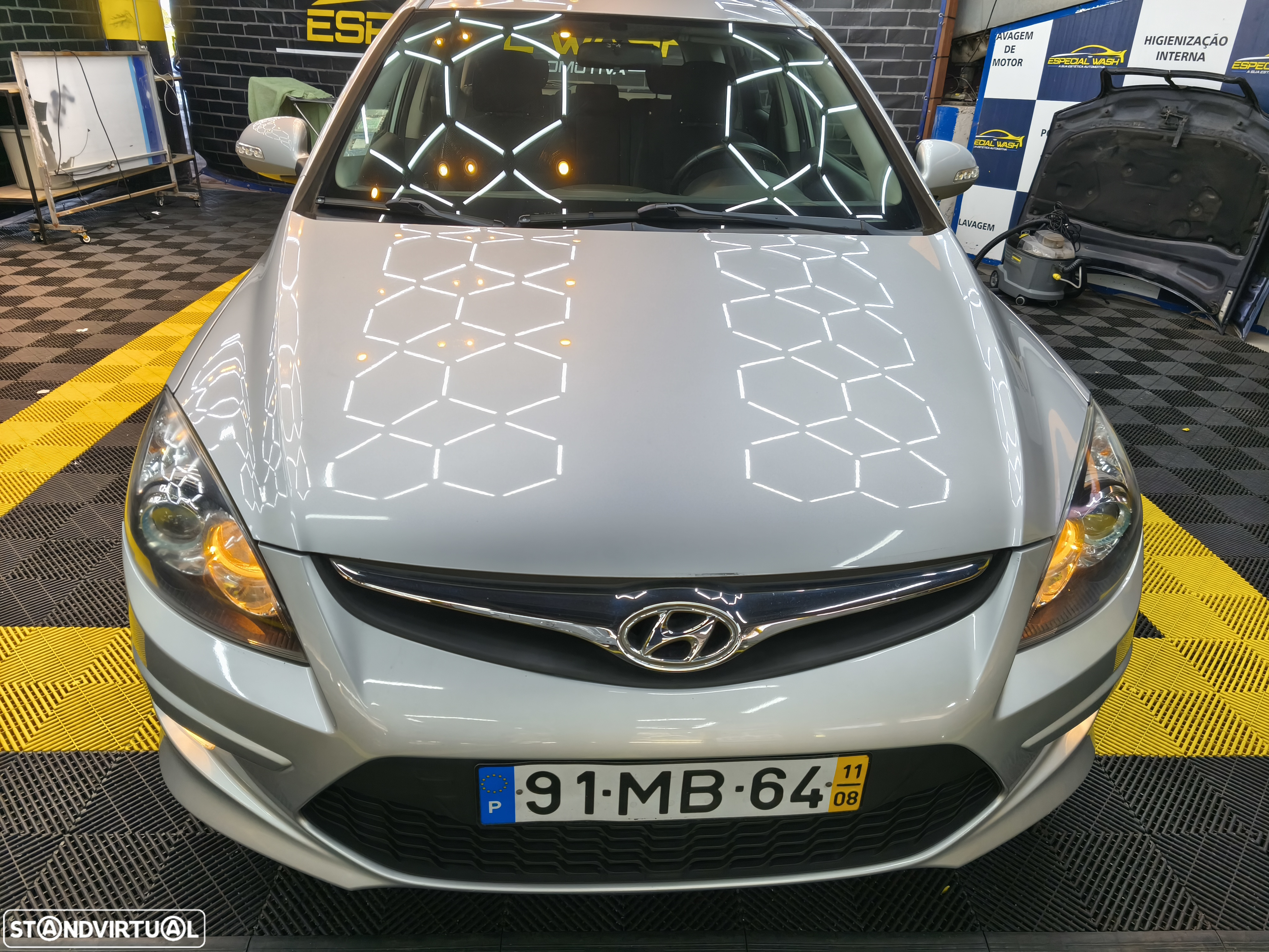 Hyundai i30 CW 1.6 CRDi Blue Classic Fun - 4