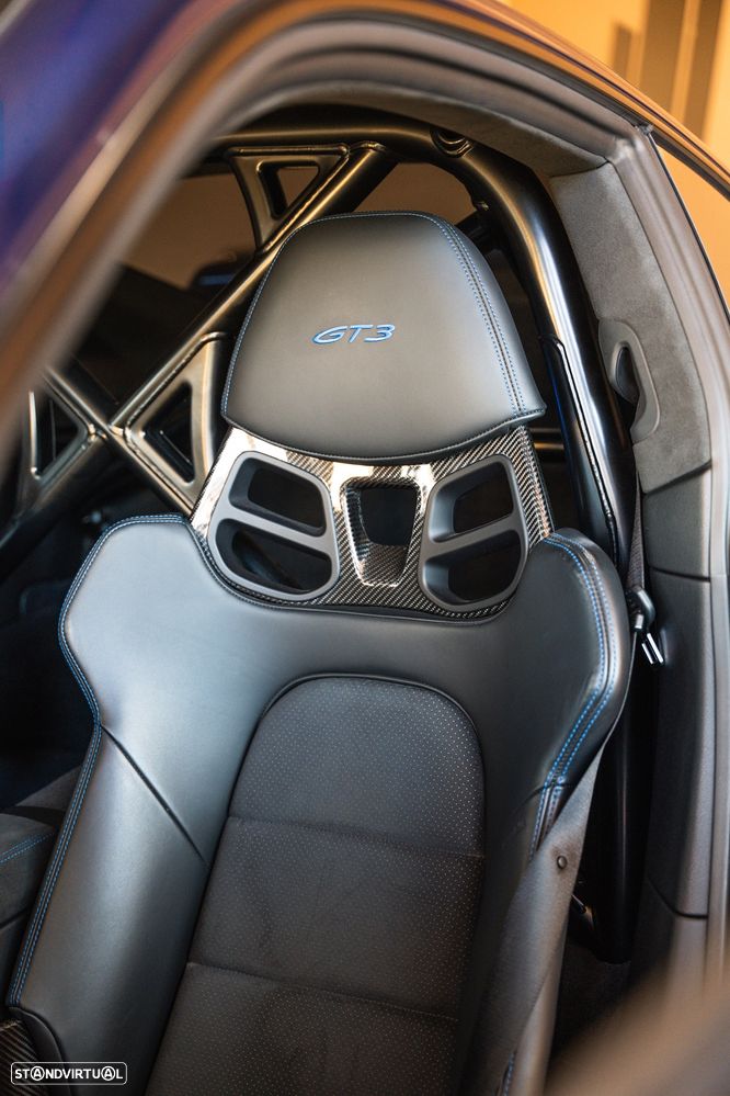 Porsche 911 (992) GT3 PDK - 11