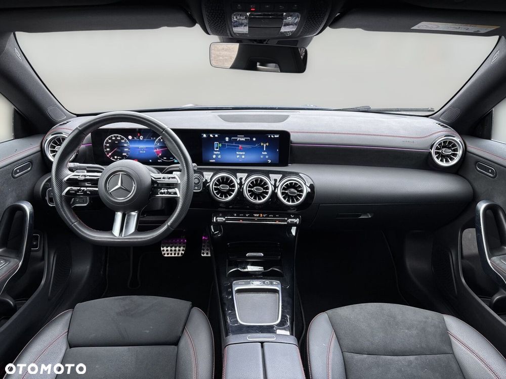 Mercedes-Benz CLA - 14
