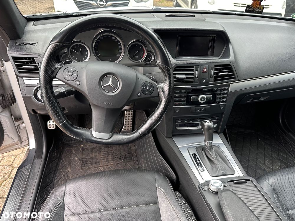 Mercedes-Benz Klasa E 350 CDI DPF Coupe BlueEFFICIENCY 7G-TRONIC Avantgarde - 22