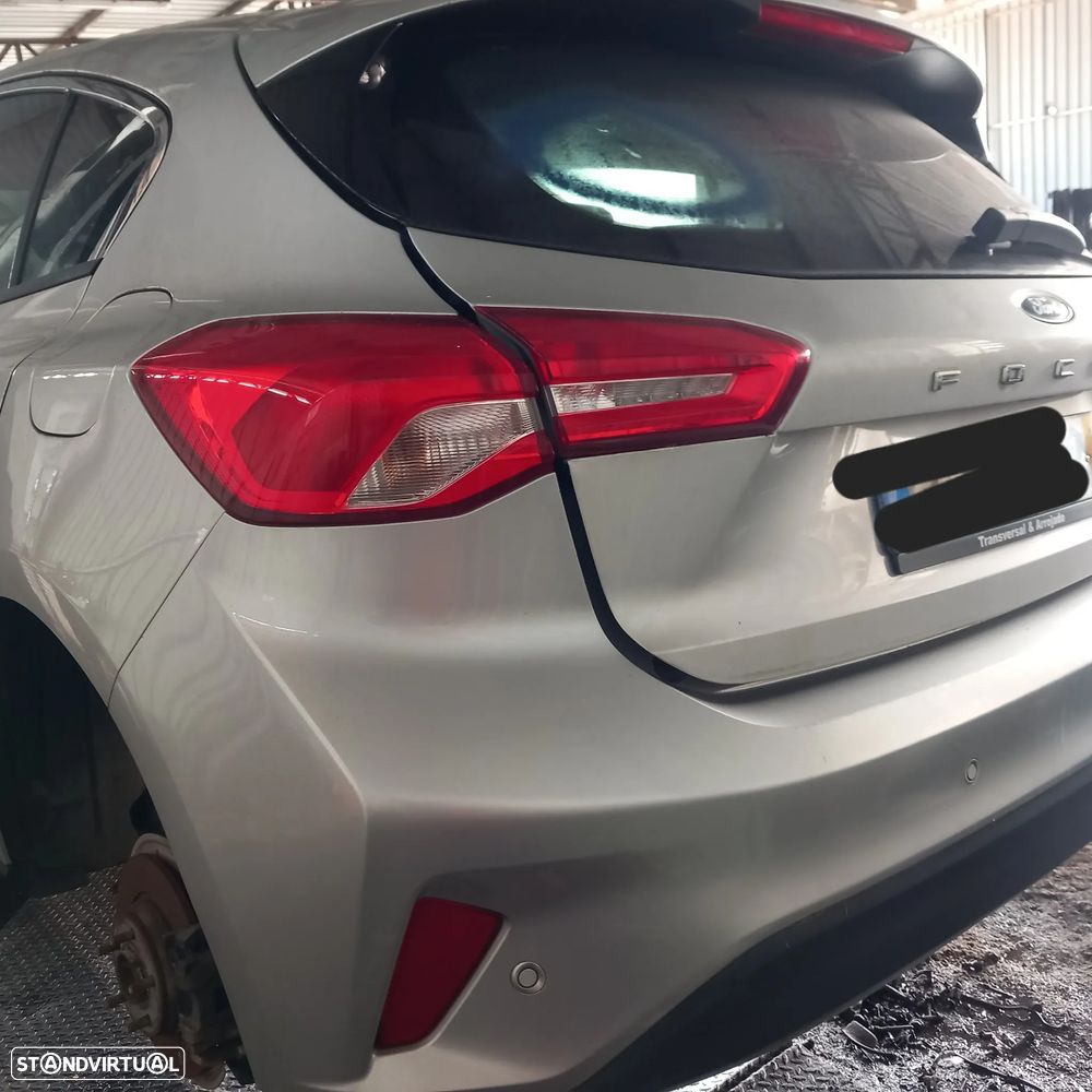Traseira completa Ford Focus mk4 carro ano 2019 - 2