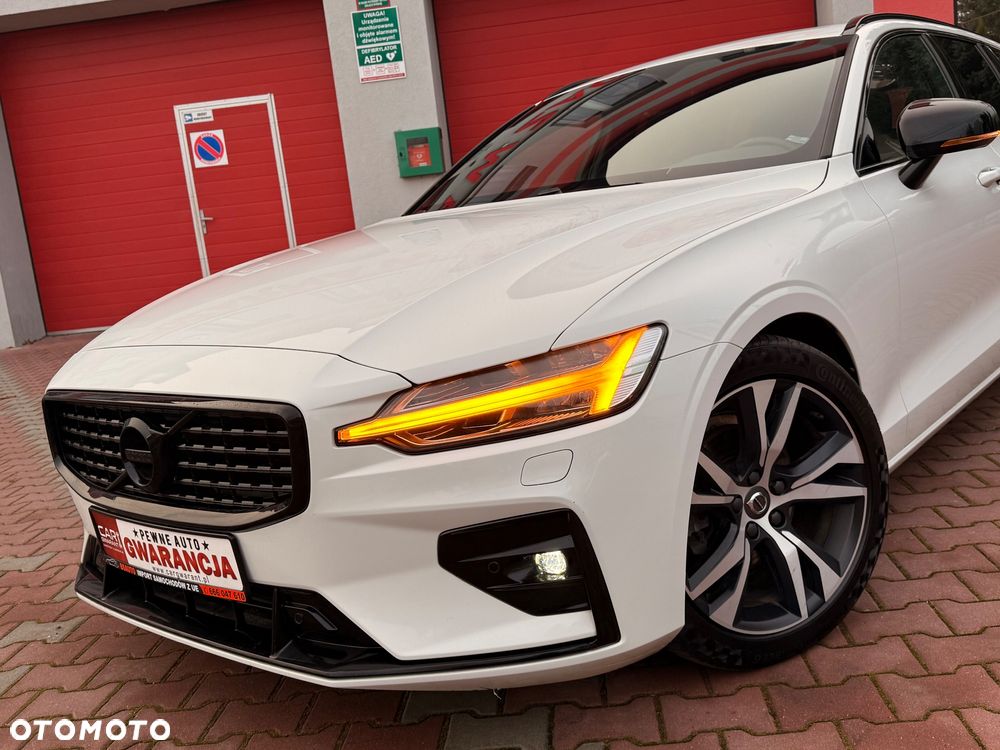 Volvo V60 D4 AWD R-Design - 3