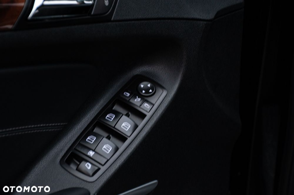 Mercedes-Benz GL 450 4Matic 7G-TRONIC - 37