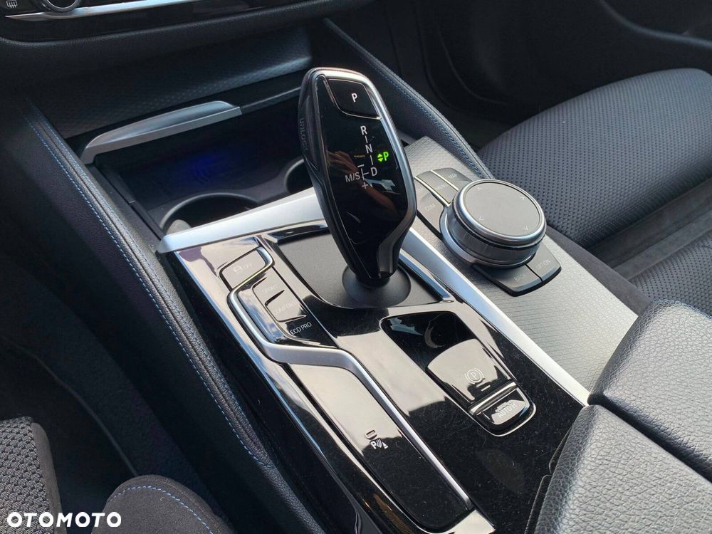 BMW Seria 5 530i xDrive M Sport sport - 32