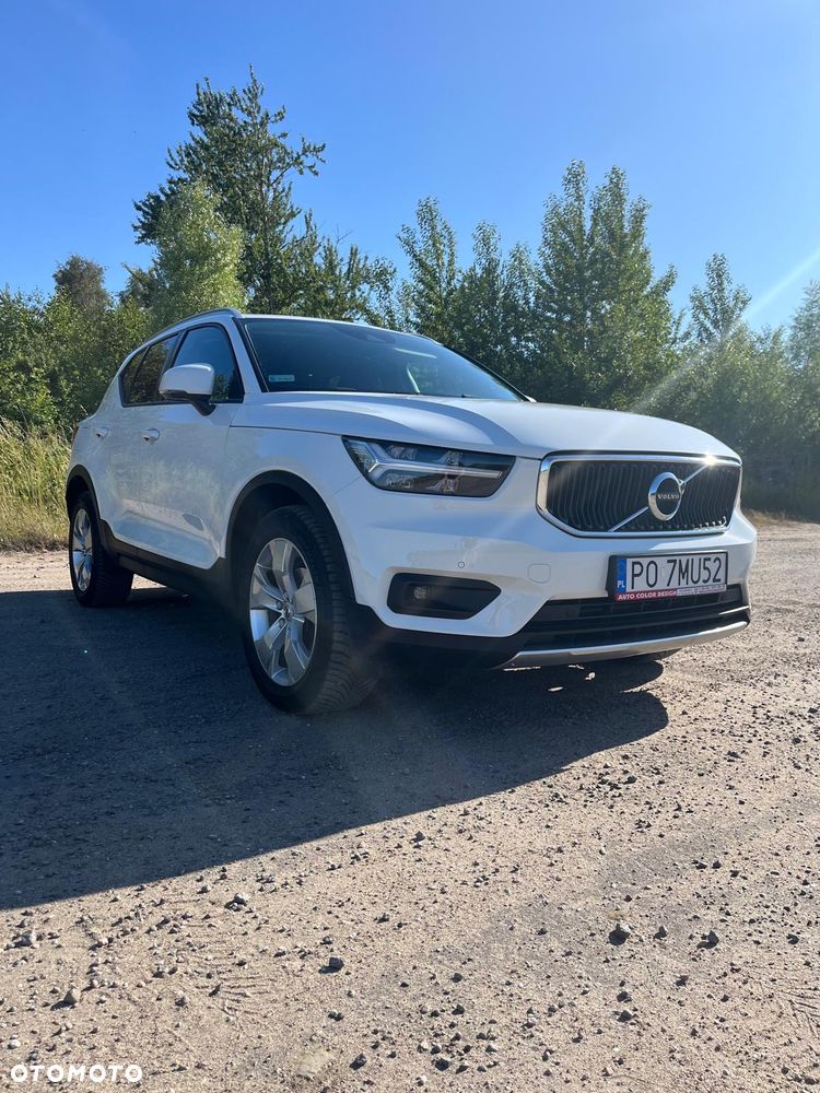 Volvo XC 40 T3 Momentum - 2