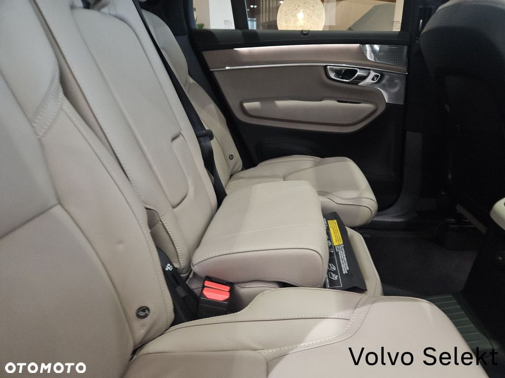 Volvo XC 90 - 37