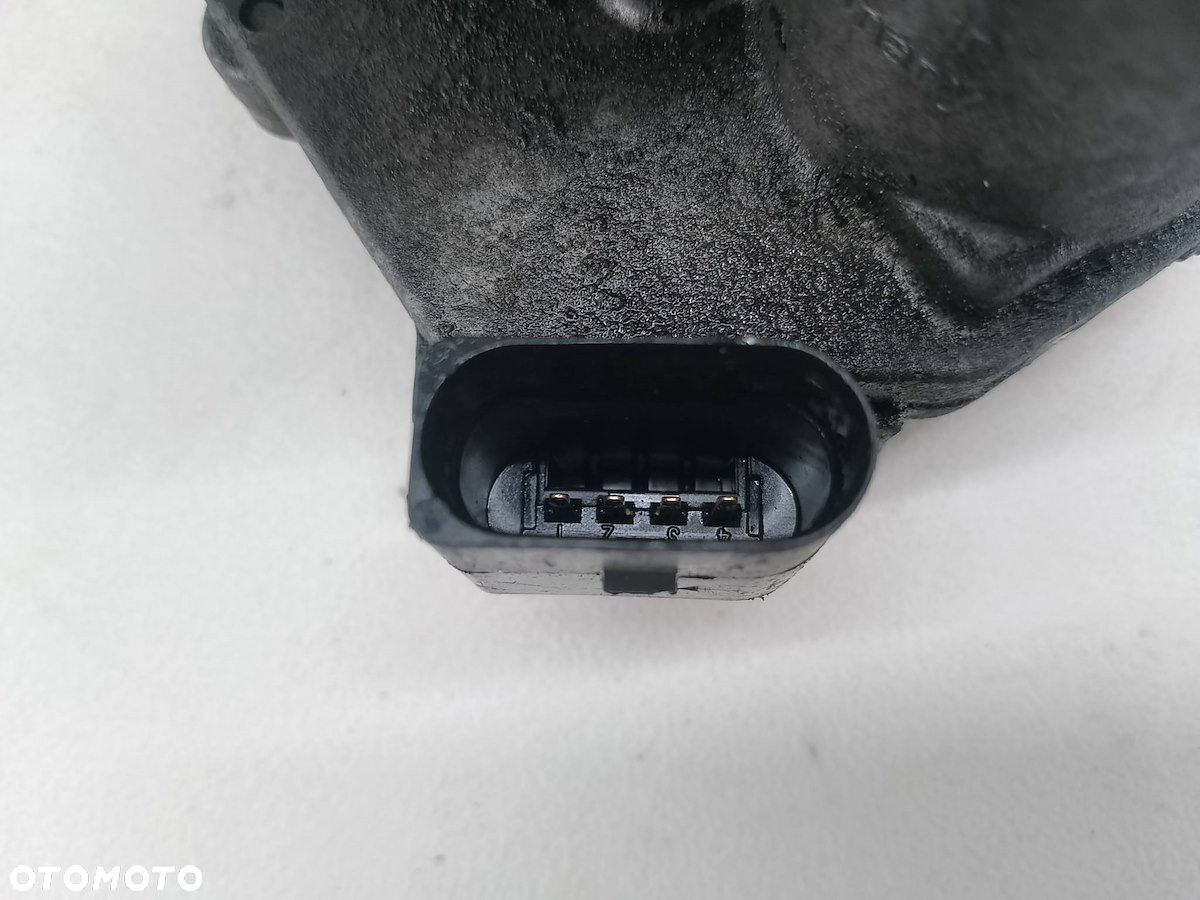 PRZEPUSTNICA AUDI A6 C6 4E0145950C  408240241002 3.0 TDI - 2
