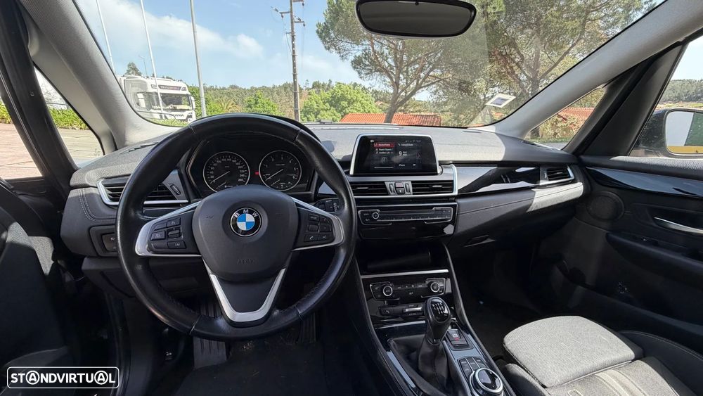 BMW 216 Active Tourer d Pack M - 10