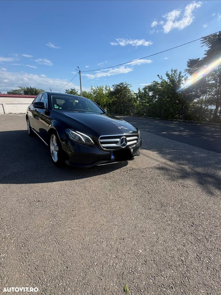 Mercedes-Benz E 200 d Aut. - 1