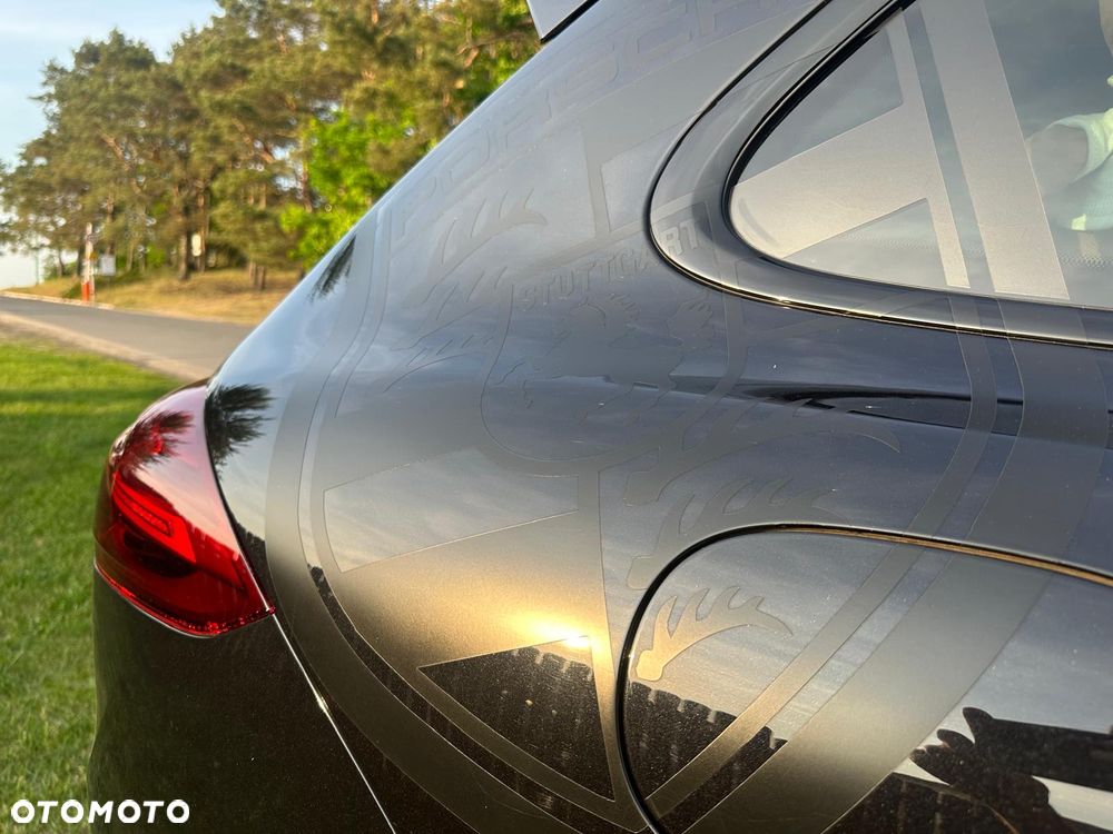 Porsche Cayenne Turbo - 9