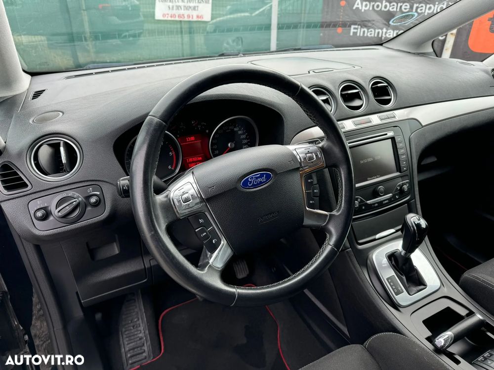 Ford S-Max 2.0 TDCi Powershift Titanium - 37