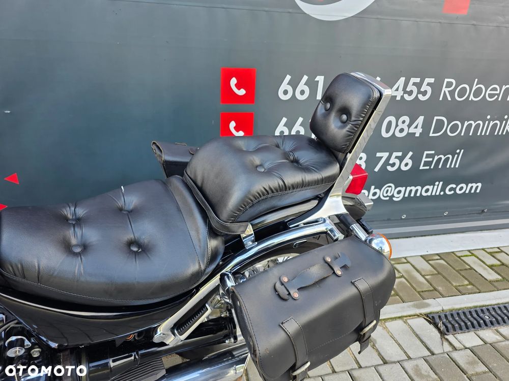 Suzuki Intruder - 19