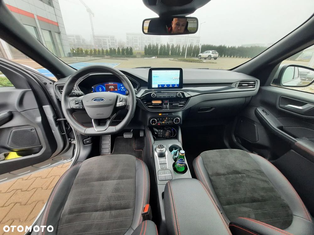 Ford Kuga 2.5P PHEV FWD ST-Line X - 11