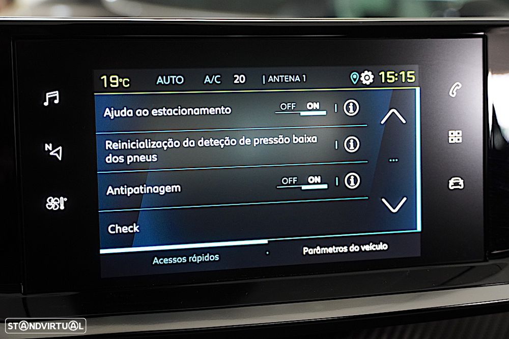 Peugeot e-2008 50 kWh Allure Pack - 39