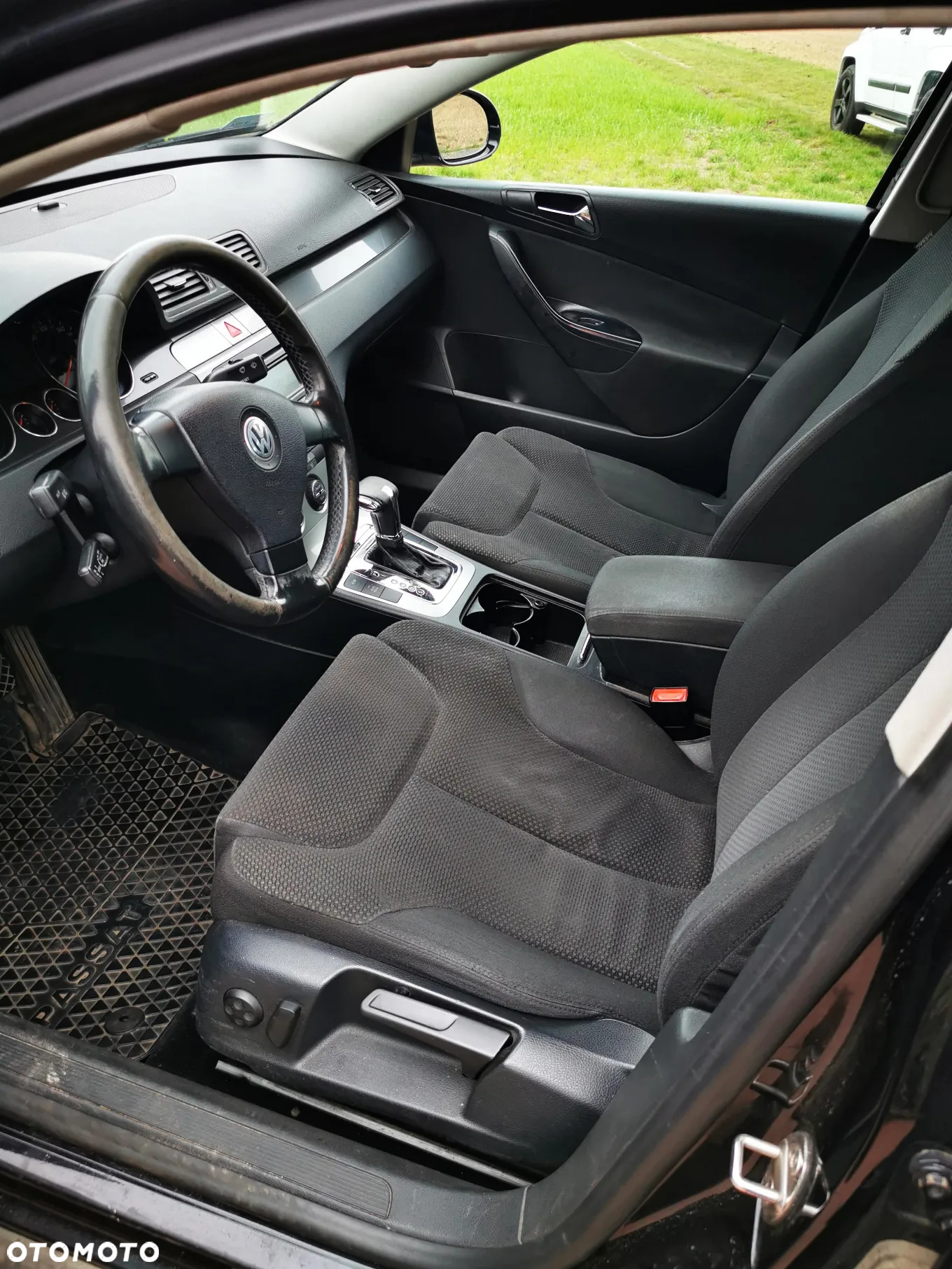 Volkswagen Passat 2.0 TDI Comfortline DSG - 8