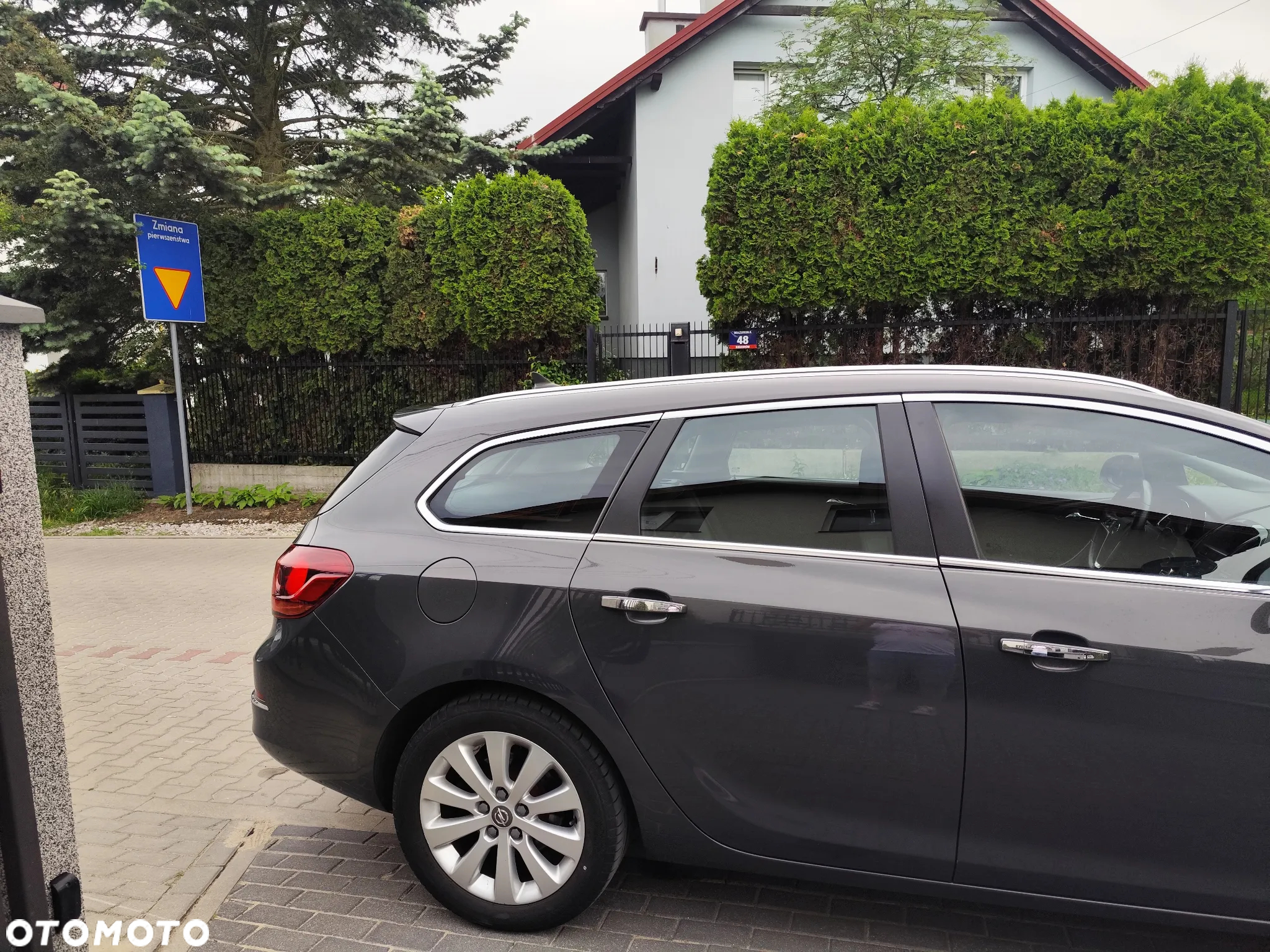 Opel Astra - 11