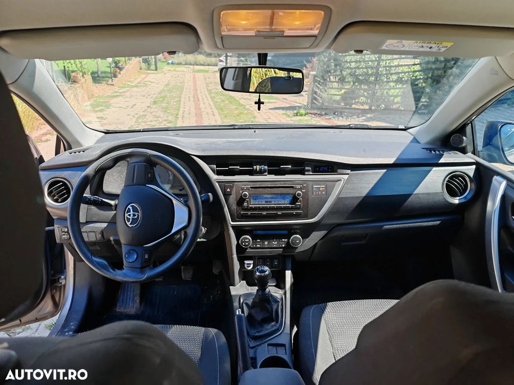 Toyota Auris 1.3 Dual VVT-i Terra - 21
