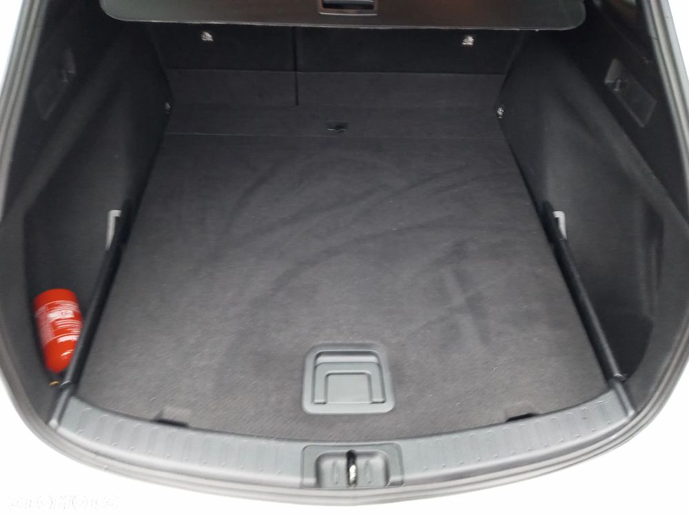 Toyota Corolla 1.8 Hybrid GPF Comfort - 26