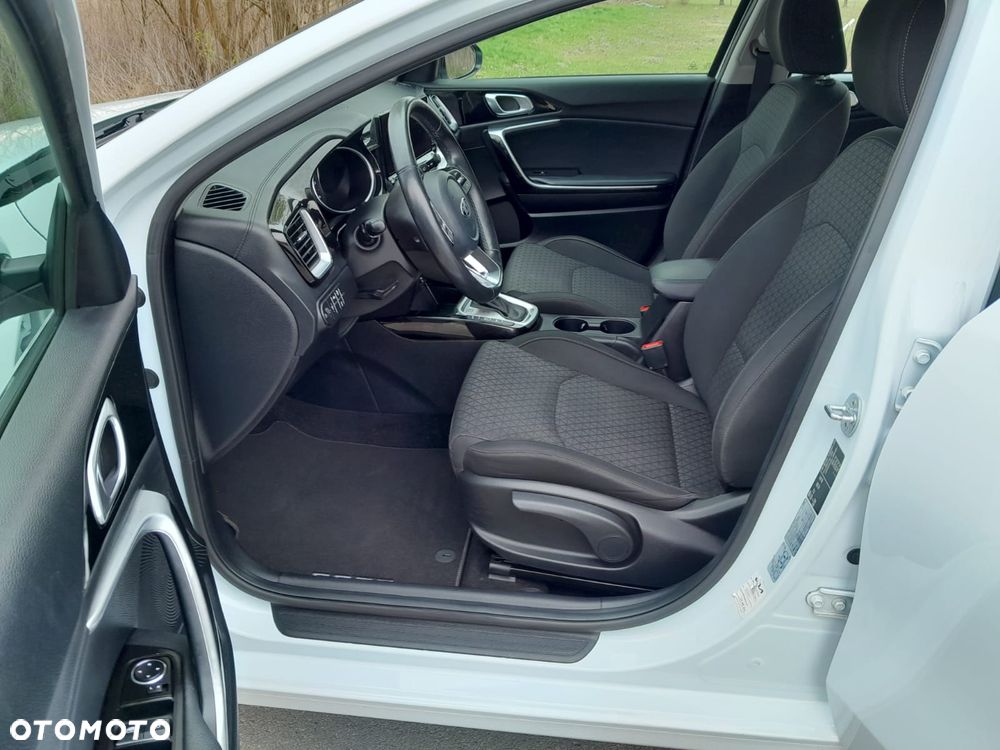 Kia Ceed - 5