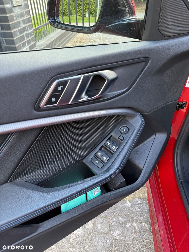 BMW Seria 1 - 25