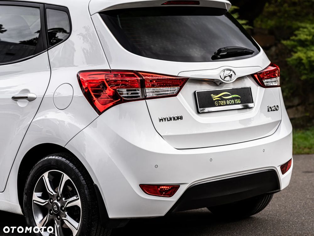 Hyundai ix20 1.4 Premium - 22