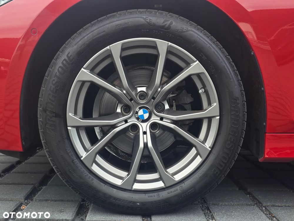 BMW Seria 3 318i - 9