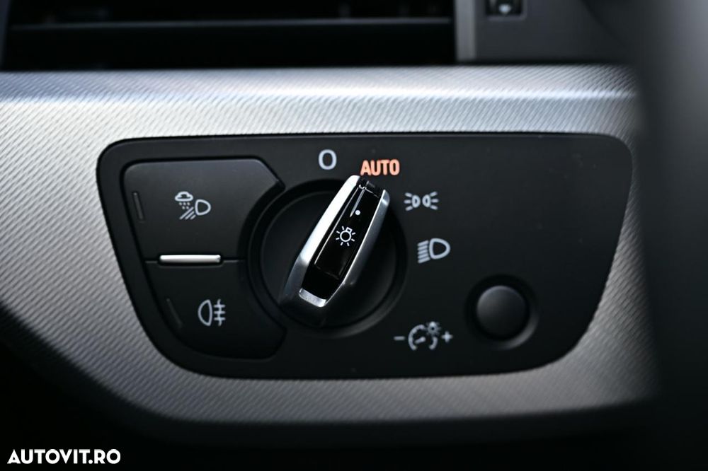 Audi A4 2.0 TDI ultra S tronic - 33