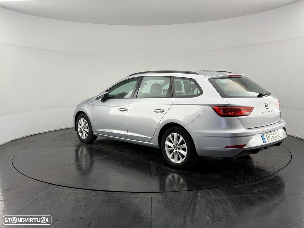 SEAT Leon ST 1.6 TDI S&S DSG Style - 3