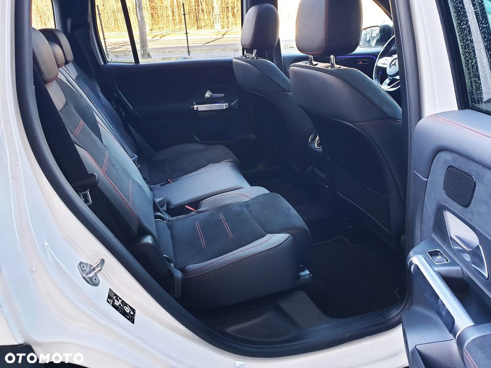 Mercedes-Benz GLB 200 d AMG Line 8G-DCT - 18